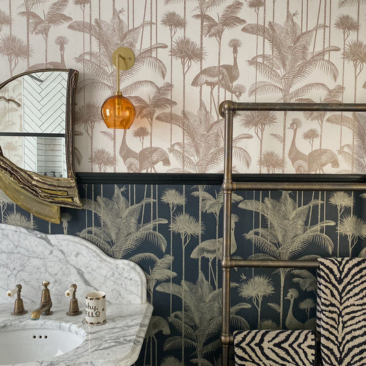 How to use wallpaper in a bathroom