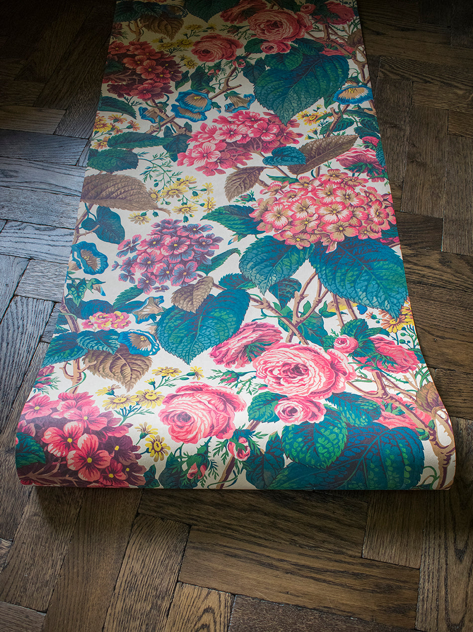 The Brambles Wallpaper Sample