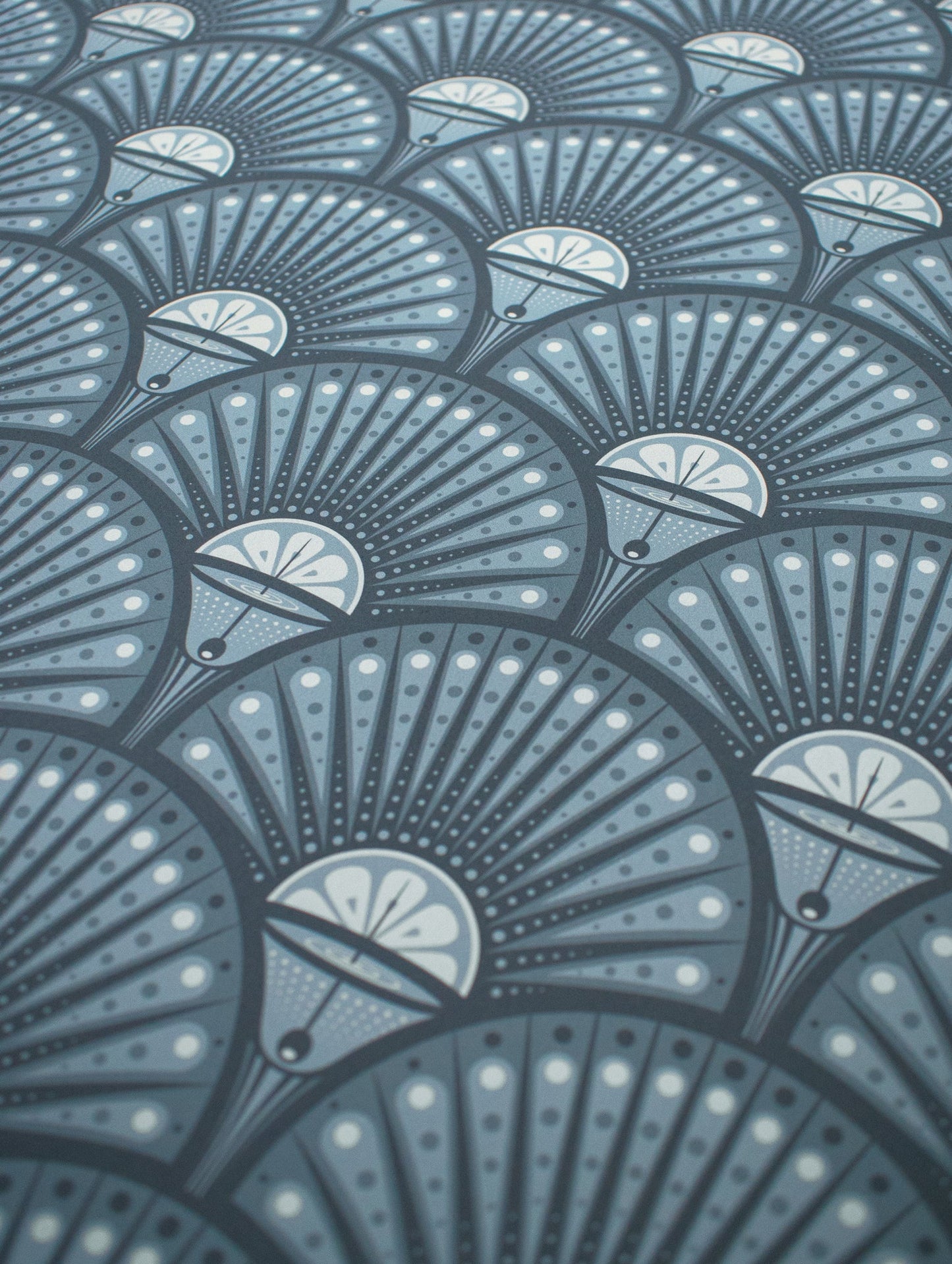 Deco Martini Wallpaper Sample
