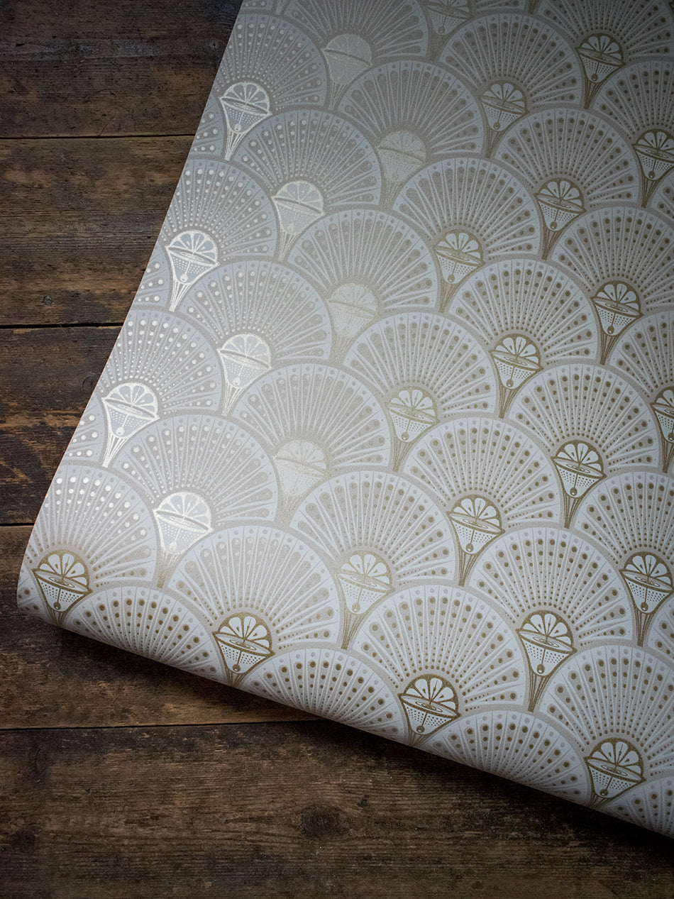 Deco Martini Wallpaper Sample