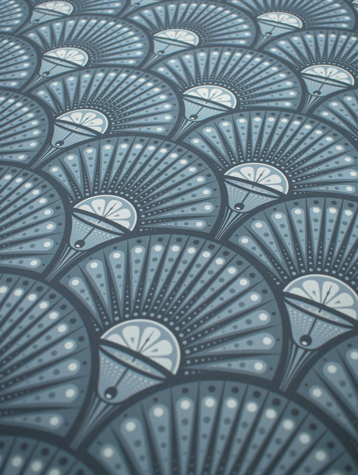 Deco Martini Wallpaper Sample