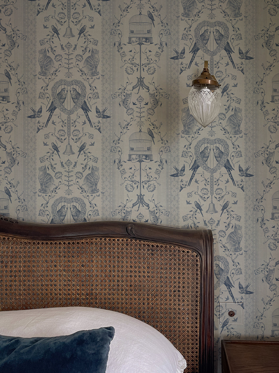Bye Bye Birdie! Wallpaper Sample