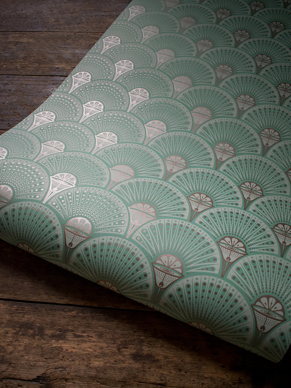 Deco Martini Wallpaper Sample
